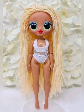 ✨️ MGA LOL Surprise OMG Swag Fashion Doll Long Blonde Braids Beautiful